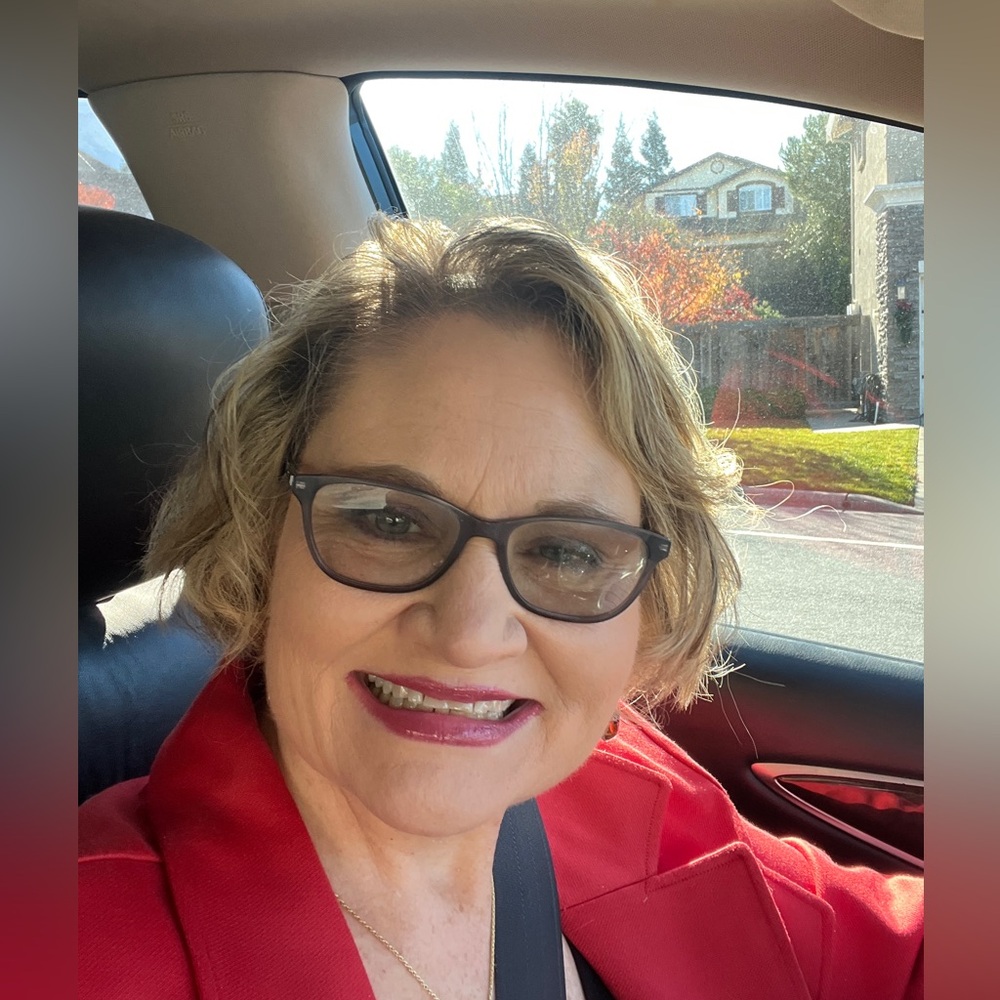 Meet your Posher, Tricia!